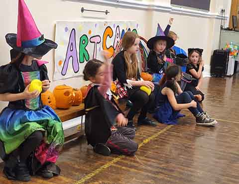 Halloween Kids in fancy dress.